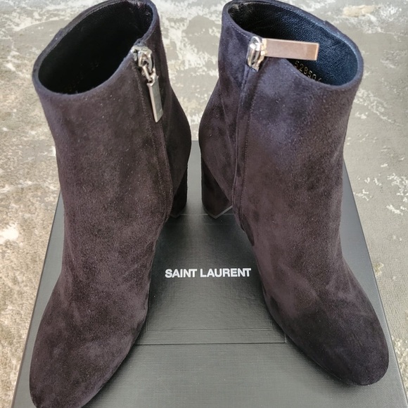 YSL Lou Suede Ankle Boot in black in Size 36. 95mm heel. - Picture 3 of 10
